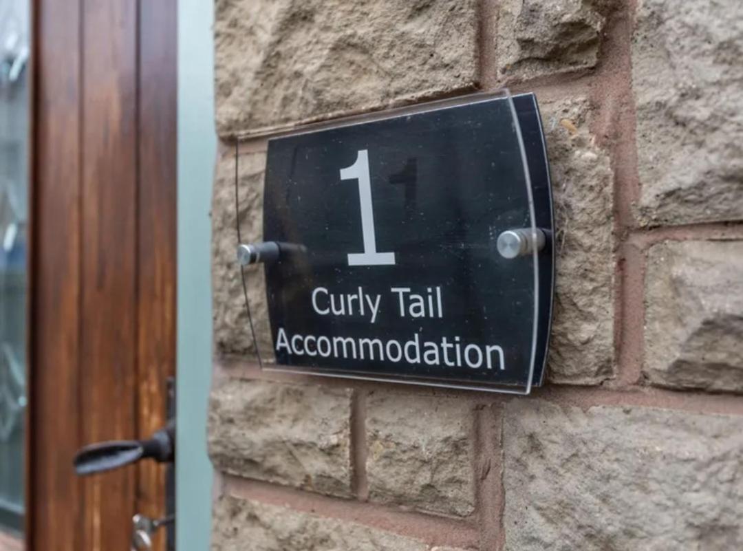 Curly Tail Accommodation Bishop's Castle Buitenkant foto