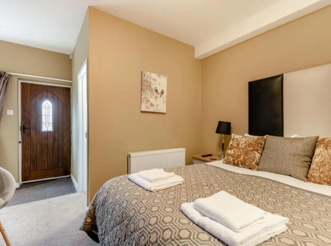 Curly Tail Accommodation Bishop's Castle Buitenkant foto